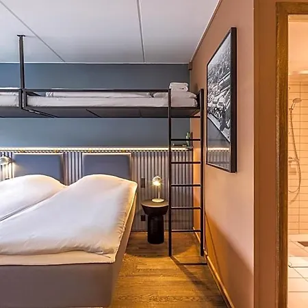 Hotel Pier 5 4*